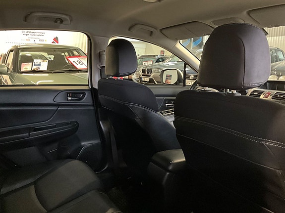 Subaru Impreza 8 of 13