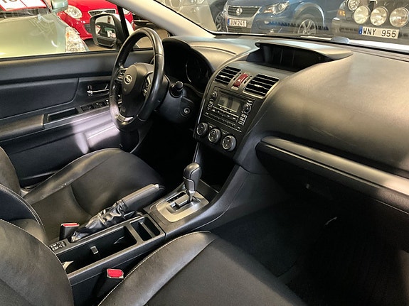 Subaru Impreza 9 of 13