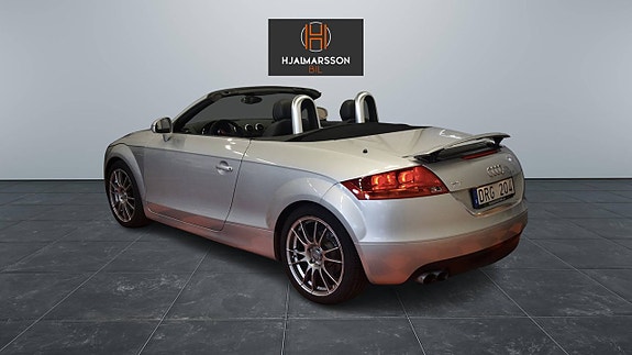 Audi TT 2 of 5