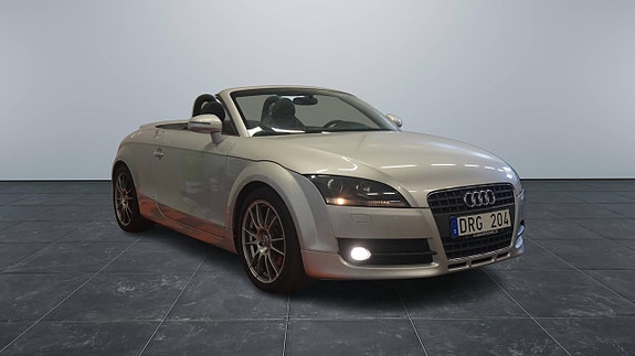 Audi TT 4 of 5