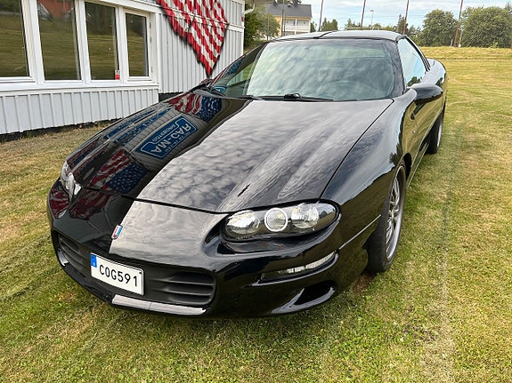 Chevrolet Camaro 2 of 5