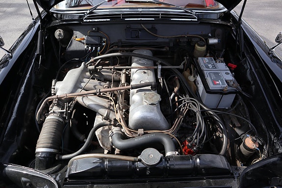 Mercedes-Benz W111 19 of 19