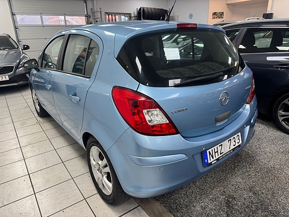 Opel Corsa 3 of 5