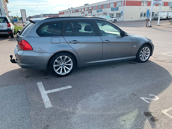BMW 320 6 of 14