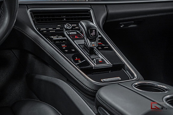 Porsche Panamera GTS 17 of 23