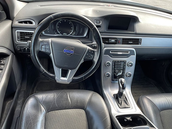 Volvo V70 8 of 9