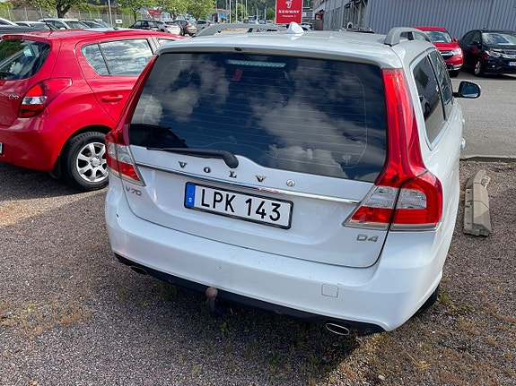 Volvo V70 5 of 9