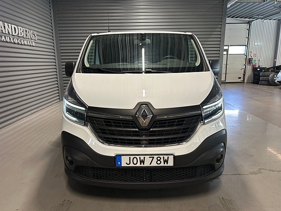 Renault Trafic 2 of 17