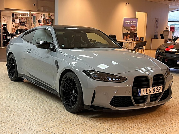 BMW M4 8 of 29