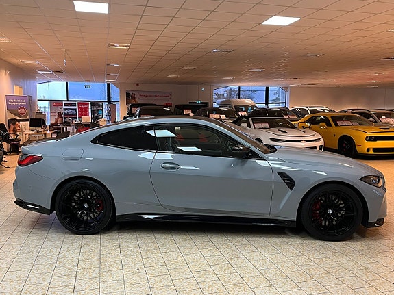 BMW M4 7 of 29