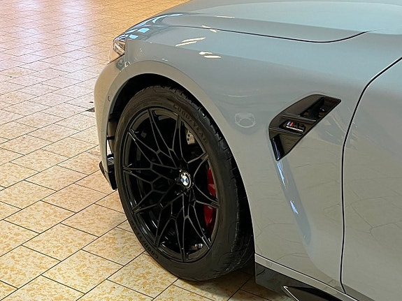 BMW M4 13 of 29