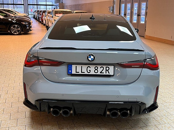 BMW M4 5 of 5