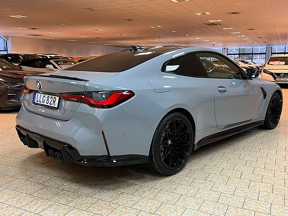 BMW M4 6 of 29