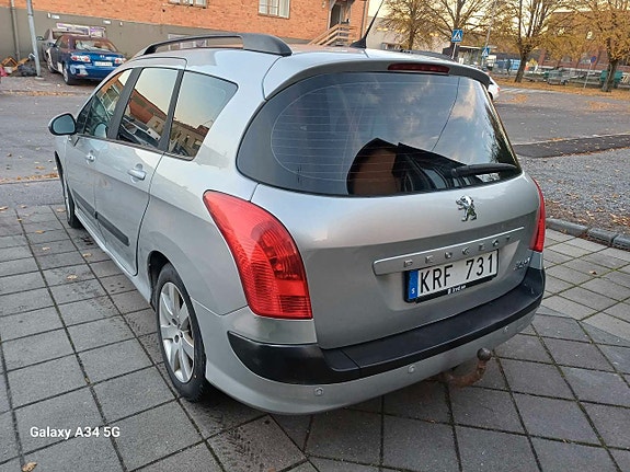 Peugeot 308 SW 4 of 13