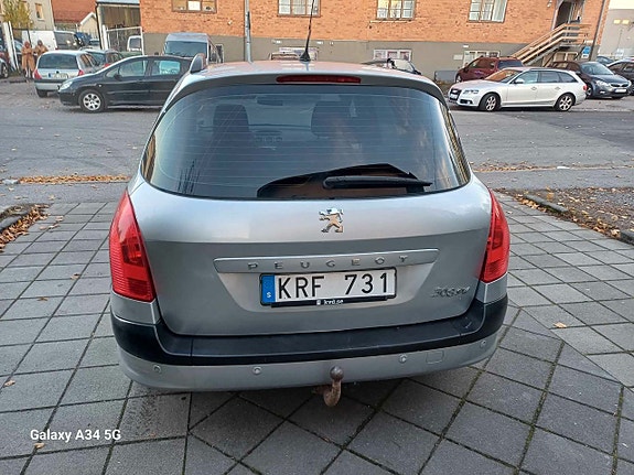 Peugeot 308 SW 13 of 13