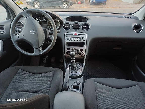 Peugeot 308 SW 5 of 13