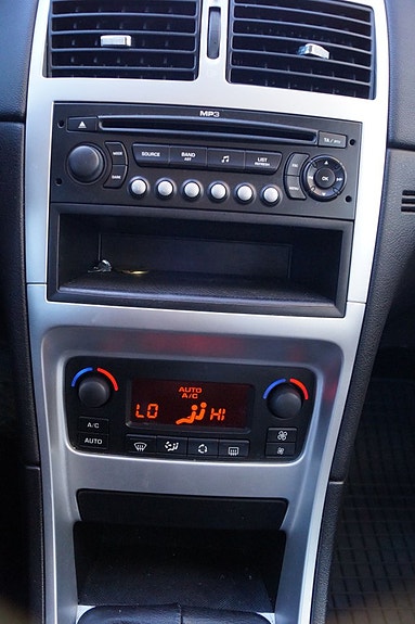 Peugeot 307 7 of 9