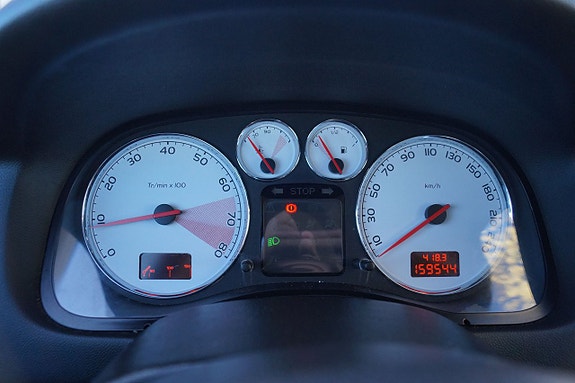 Peugeot 307 8 of 9