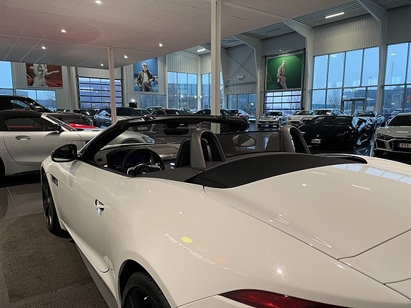 Jaguar F-TYPE 5 of 5