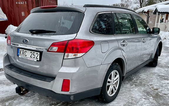 Subaru Outback 5 of 12