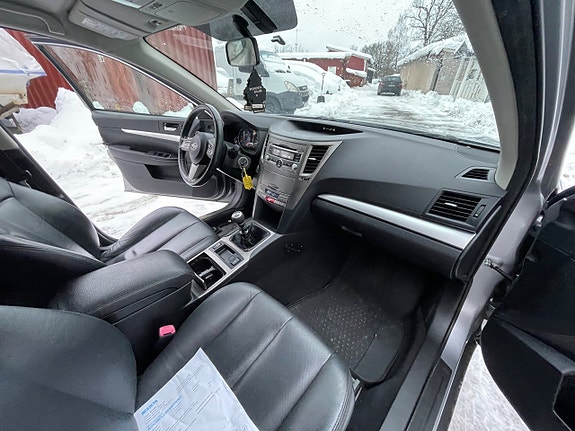 Subaru Outback 11 of 12