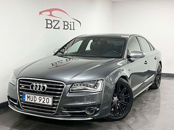 Audi S8