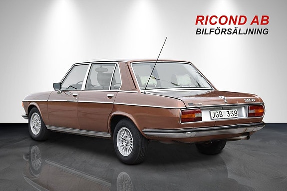 BMW 3.0 CSI 4 of 17