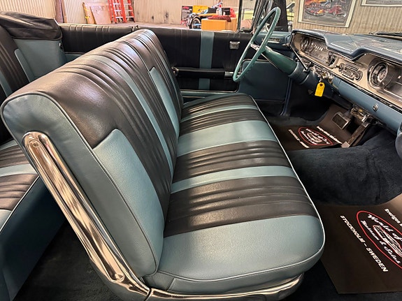 Oldsmobile 98 17 of 27