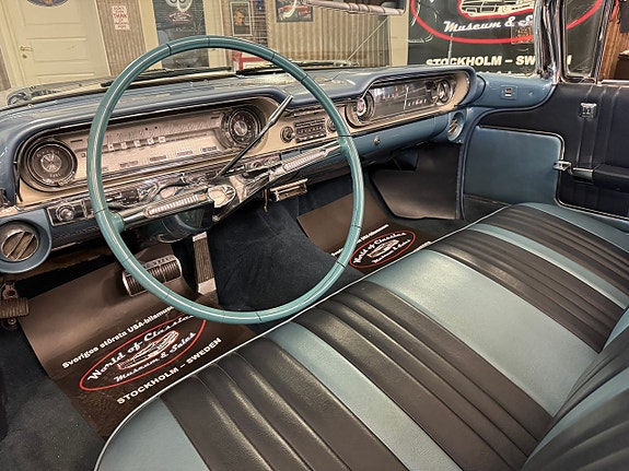 Oldsmobile 98 15 of 27