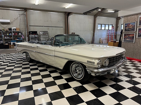 Oldsmobile 98 6 of 27