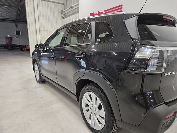 Suzuki S-Cross 9 of 10