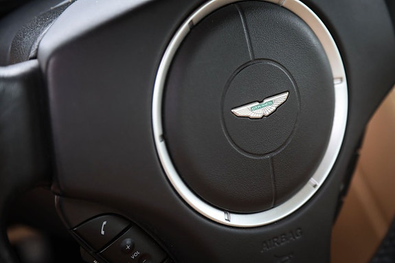 Aston Martin DB9 14 of 14