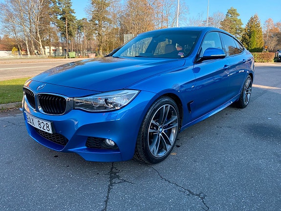 BMW 325d 2 of 5