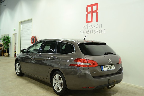 Peugeot 308 3 of 5