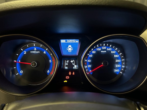 Hyundai i30 12 of 22