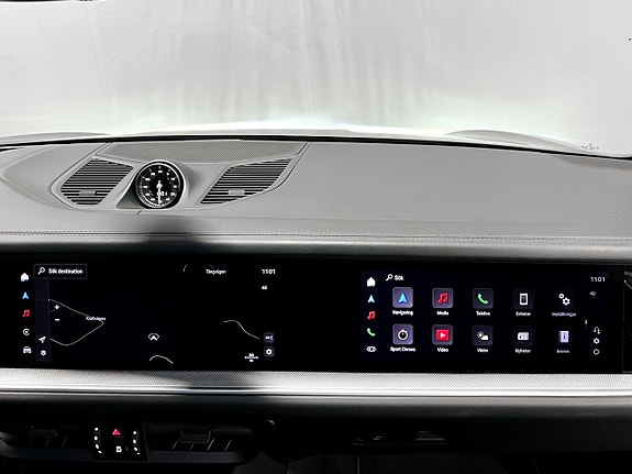 Porsche Cayenne 21 of 27