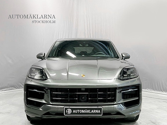 Porsche Cayenne 5 of 5