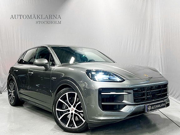 Porsche Cayenne 27 of 27
