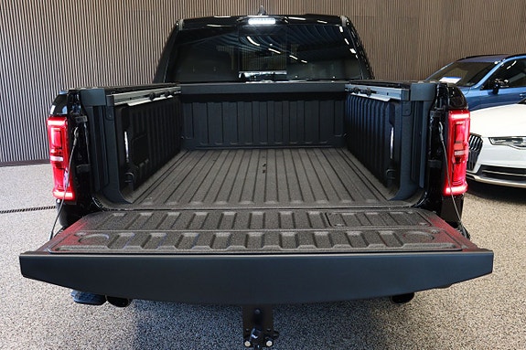 Dodge RAM 1500 5 of 12
