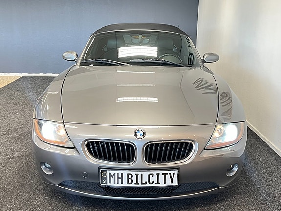 BMW Z4 4 of 5