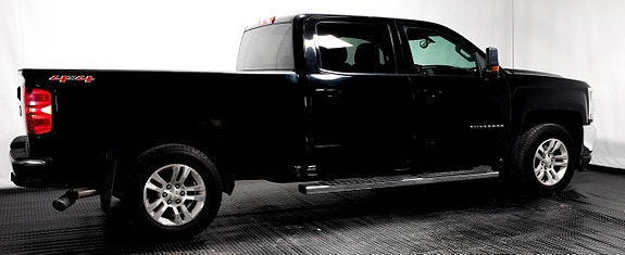 Chevrolet Silverado 1500 3 of 5