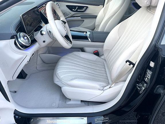 Mercedes-Benz EQS450+ 8 of 12