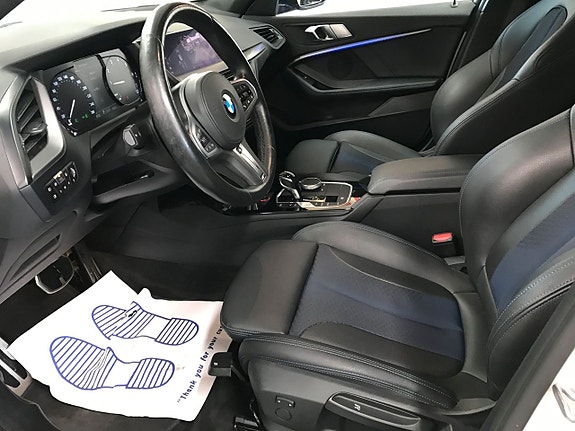 BMW 118i 9 of 27