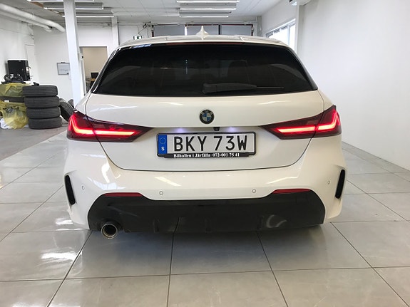 BMW 118i 5 of 5