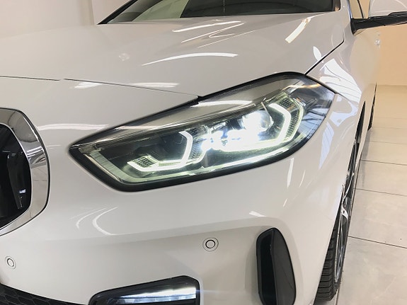 BMW 118i 7 of 27