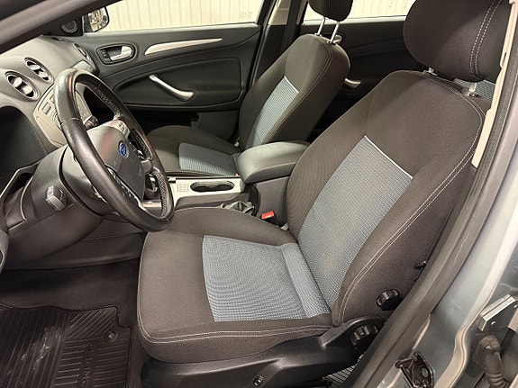 Ford Mondeo 12 of 20