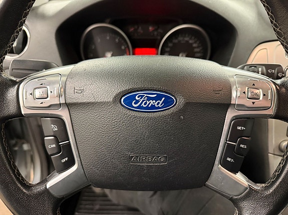 Ford Mondeo 13 of 20