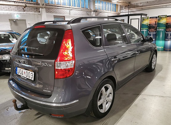 Hyundai i30 4 of 5