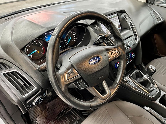 Ford Focus 9 of 20