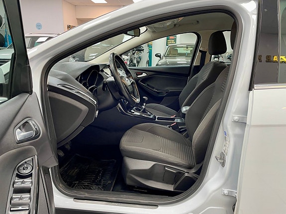 Ford Focus 17 of 20